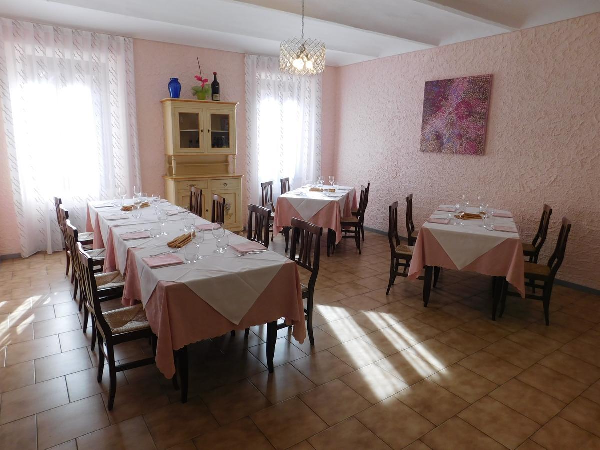 Il Duca Bianco Otel Calosso Dış mekan fotoğraf